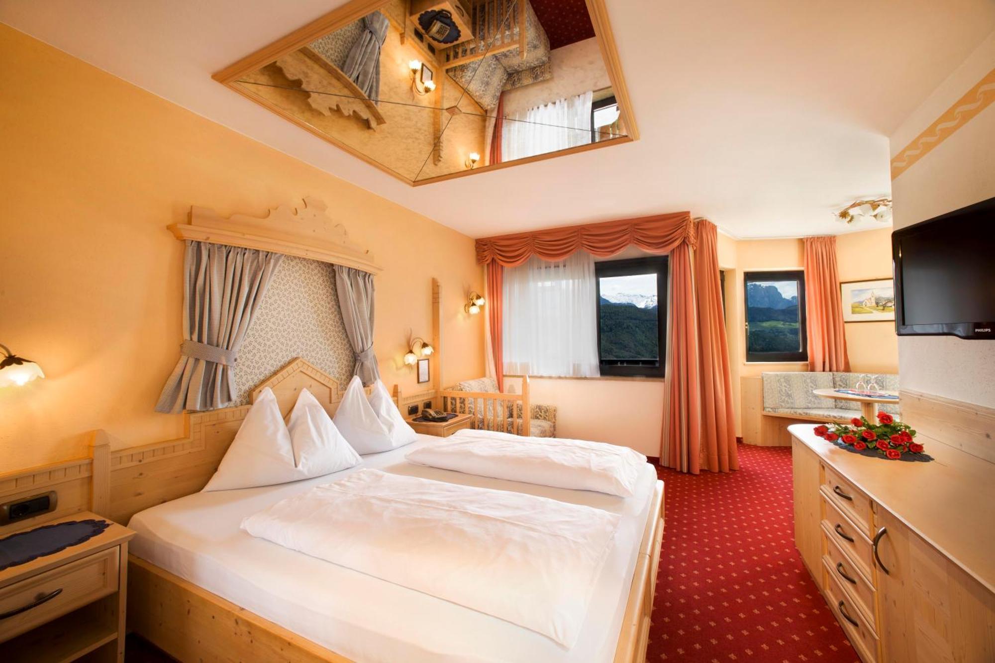 Granpanorama Hotel Stephanshof Villandro Oda fotoğraf