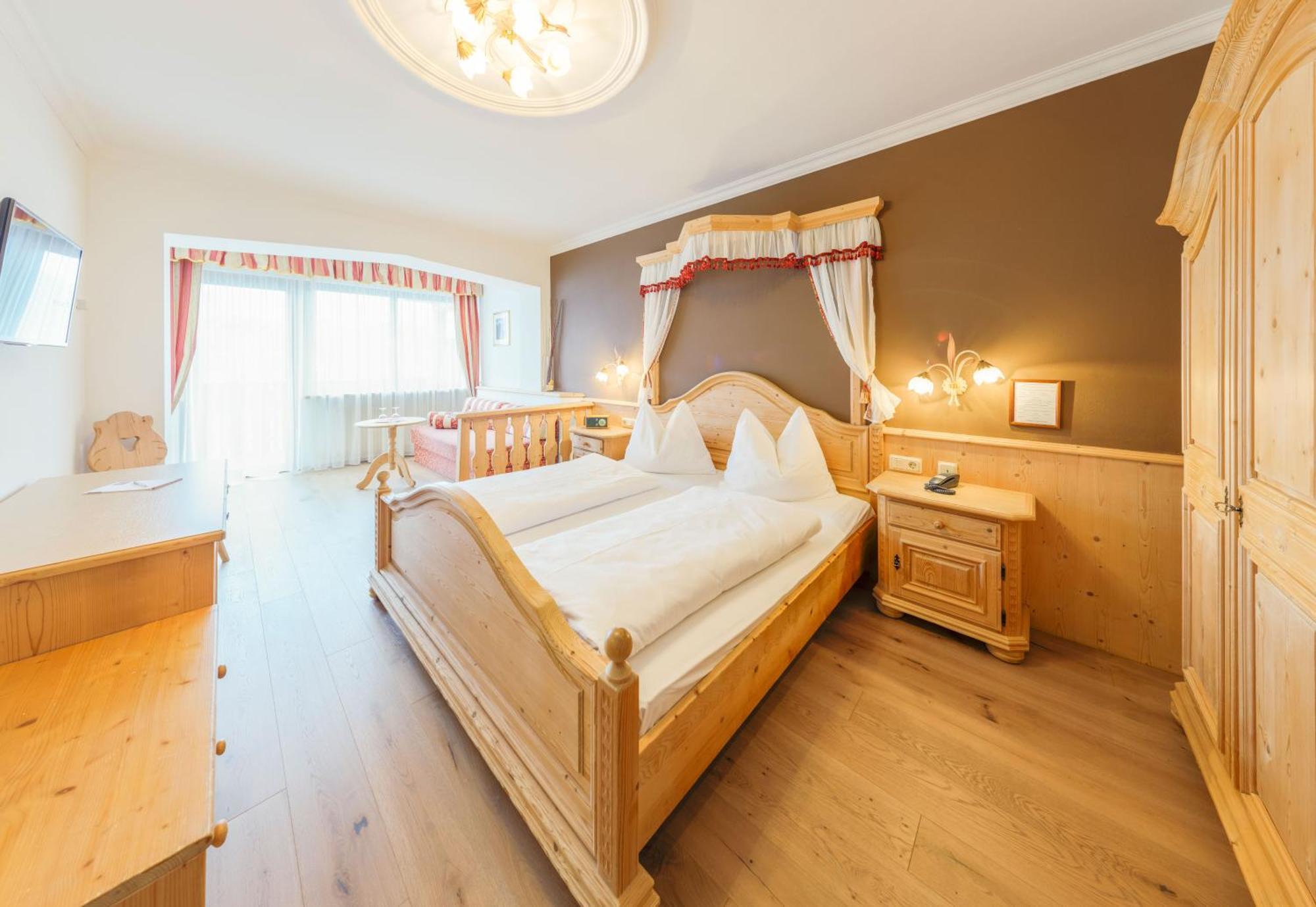 Granpanorama Hotel Stephanshof Villandro Oda fotoğraf